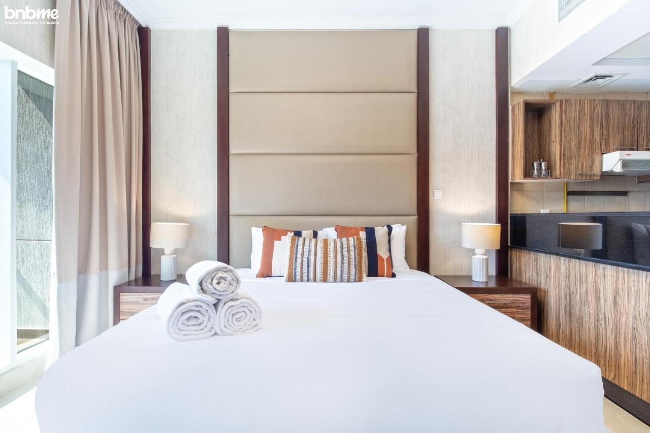 Bnbmehomes - Spacious Studio In Downtown Near Burj Khalifa - 1703 Дубай Екстер'єр фото